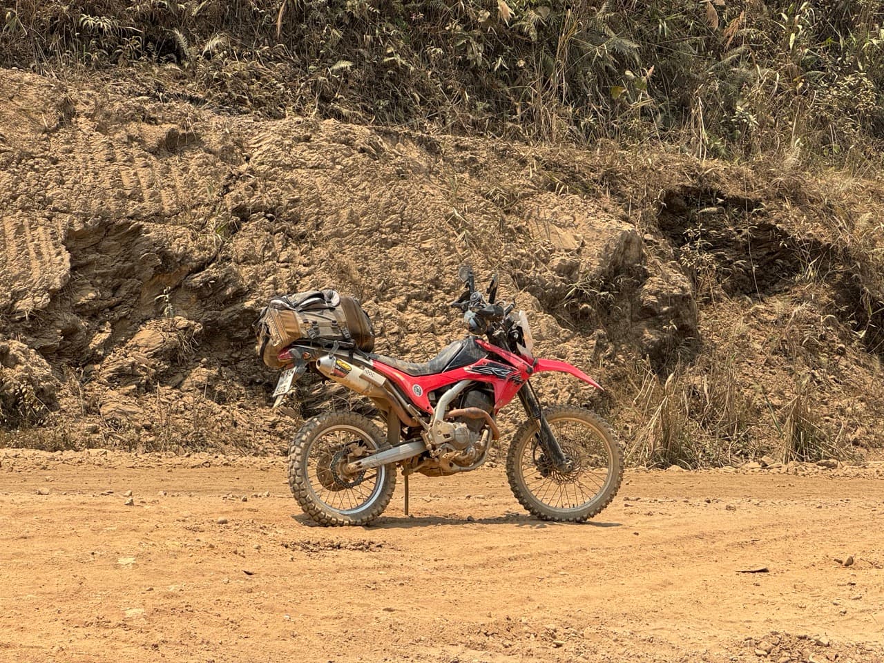 Phonsavan to Long Tien and Anouvong