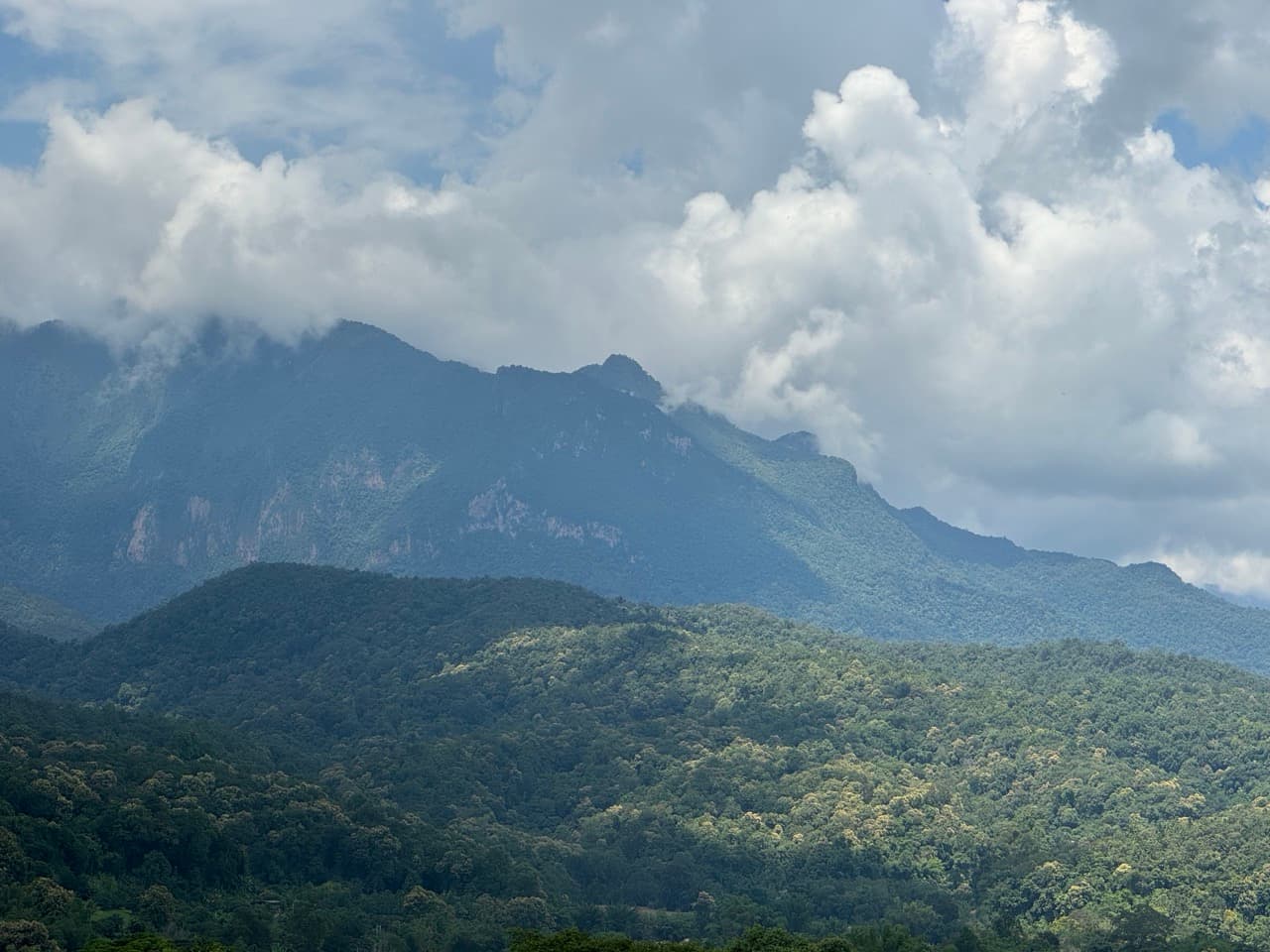 Chiang Dao Rocky Ridge to San Pak Kia — photo 8