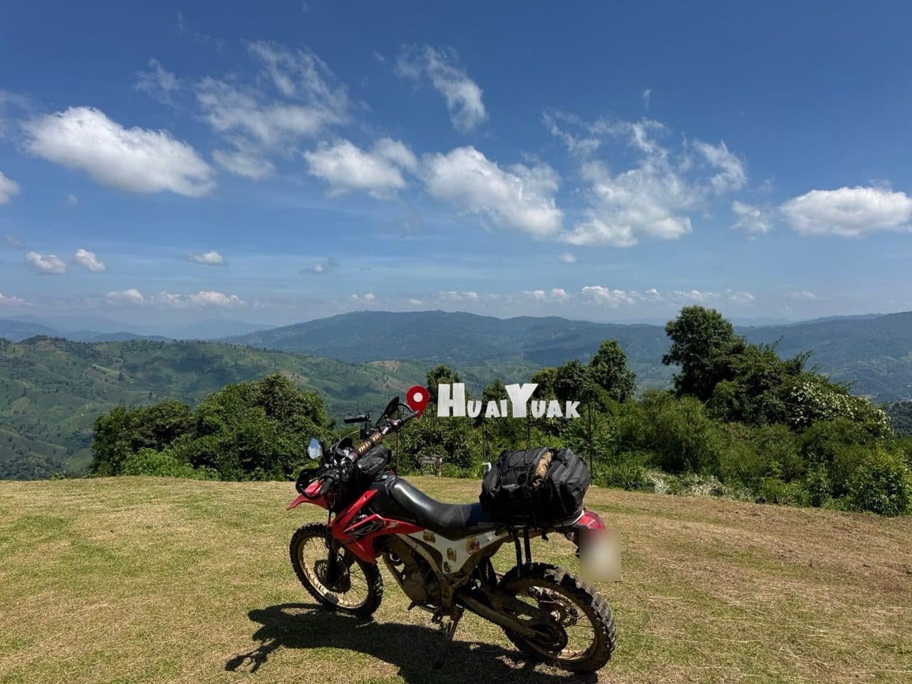 Huai Yuak viewpoint on the Mae Salong ridgeline.