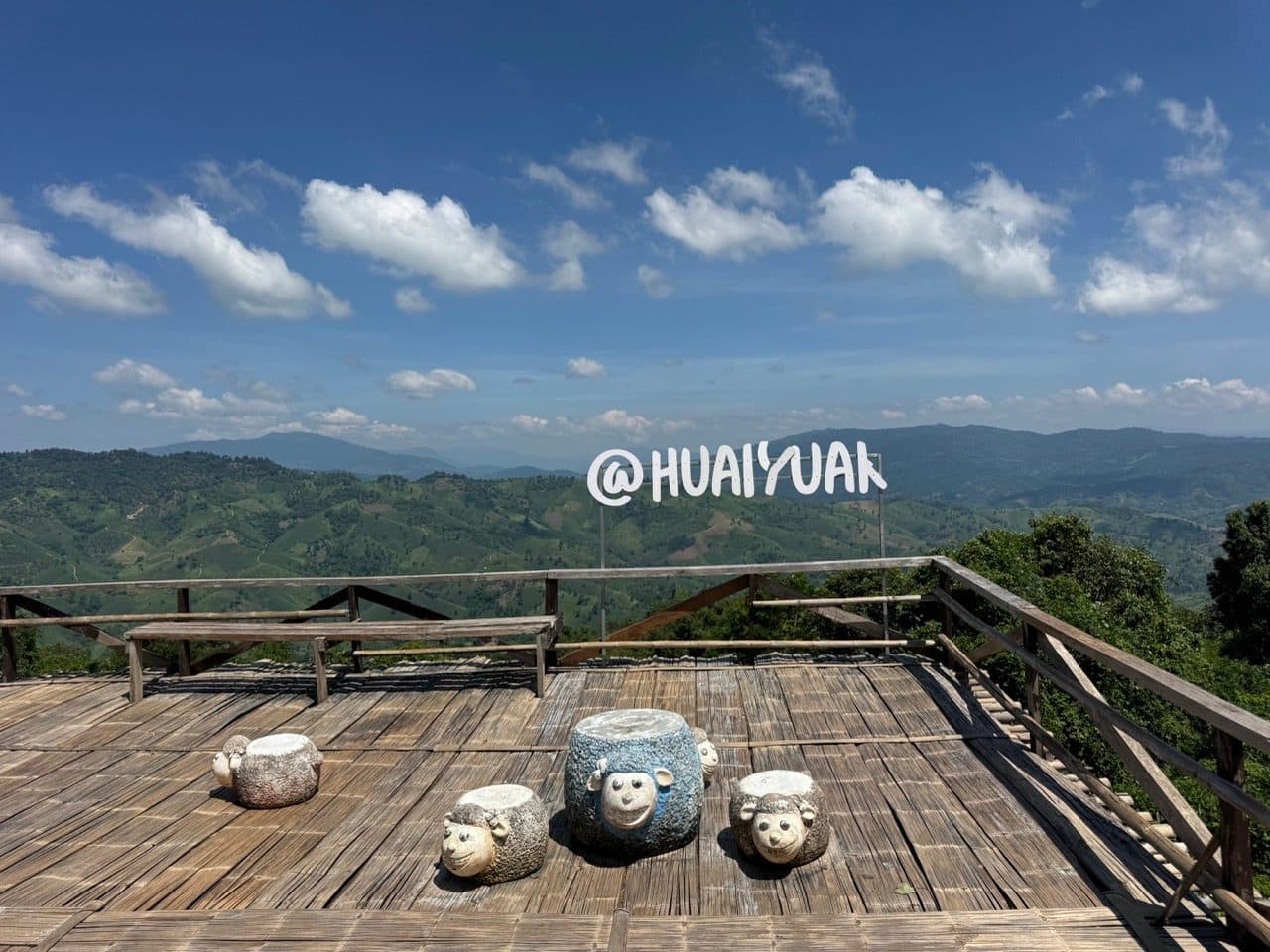 The deck at Huai Yuak looking south off the ridge.