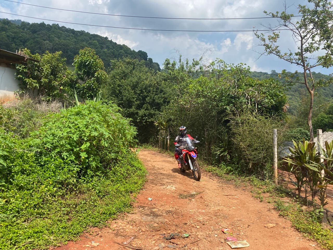 Doi Mon Angket