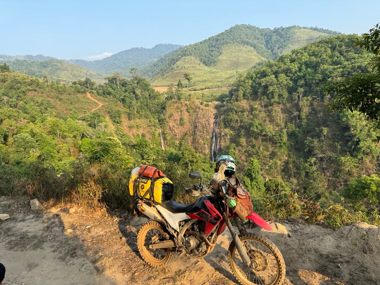 The Road to Tha Koh Kha